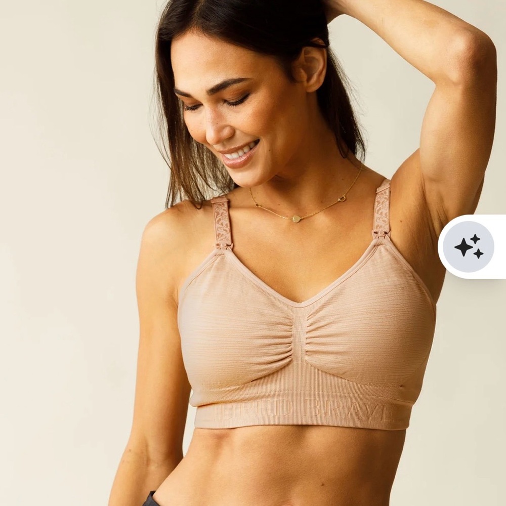 Hands-Free Pumping and Nursing Bra